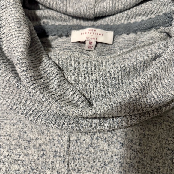 New Directions Studio Heather Gray Cowl Neck Sweater-Perfect Leggings top‼️ - Picture 2 of 7